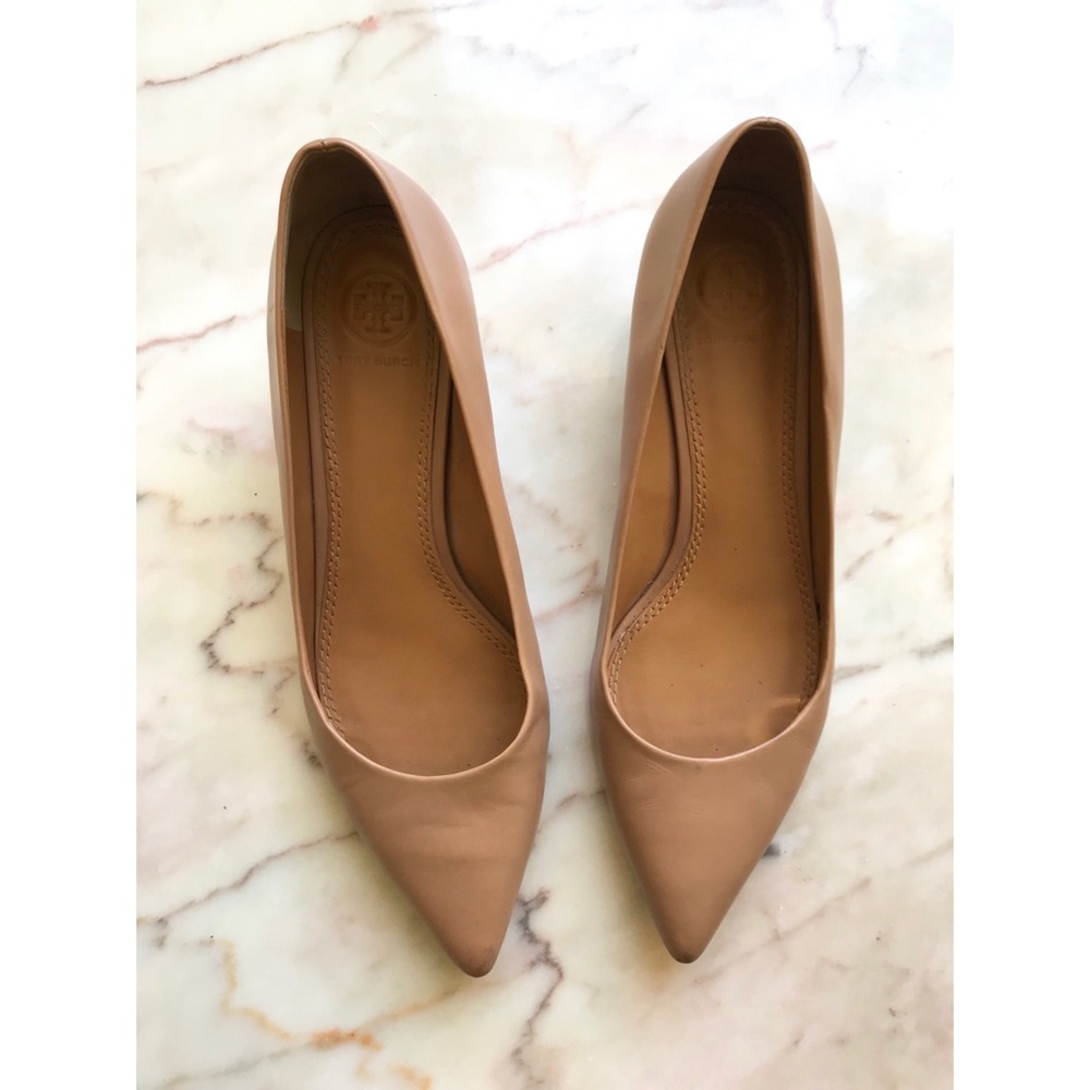 Tory Burch Elizabeth tan kitten heel pumps sz 7.5